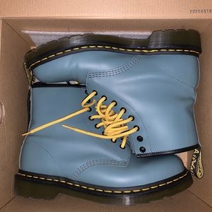 DR MARTENS 1460 SMOOTH LEATHER LACE UP BOOTS
